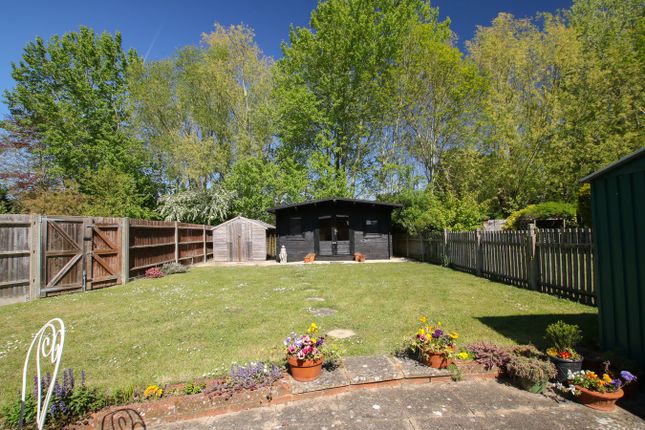 14, Harvest Drive, Wokingham photo 2