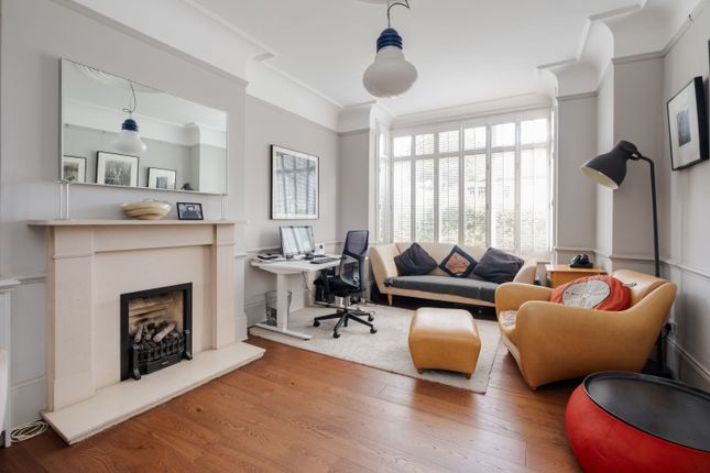 9, Redston Road, London photo 4