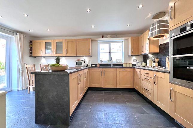 Detached house for sale in Palmer Road, Faringdon