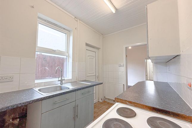8, Cornwall Road, Derby photo 3