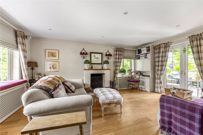 Holly Tree House,, Blighton Lane, Farnham photo 4