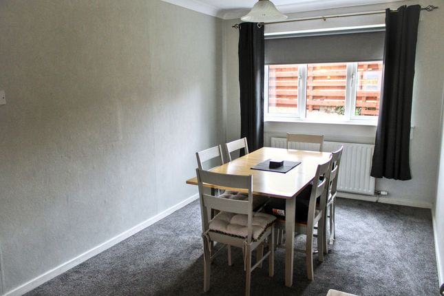 53, Wood Avens, Tullibody photo 3