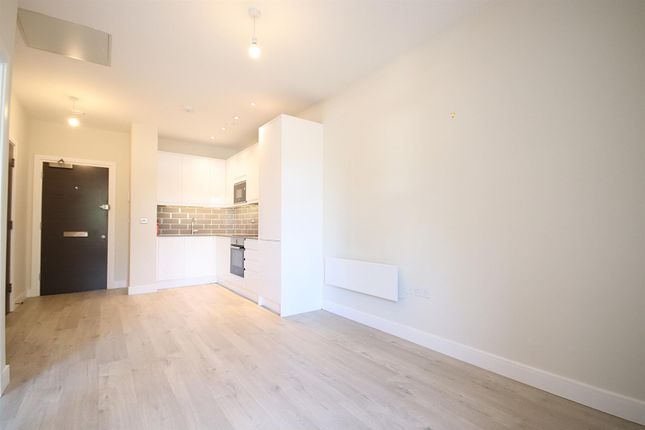 15, St James House, Clivemont Road, Maidenhead photo 4