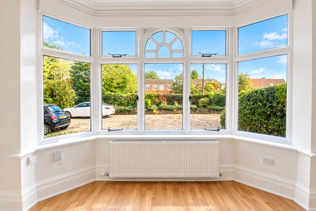 Busbridge Lane, Godalming photo 3