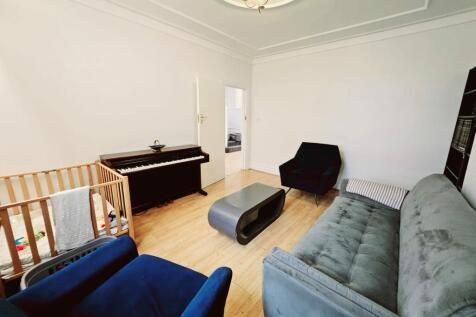 24 Cranbourne Gardens, Temple Fortune, Golders Green photo 3