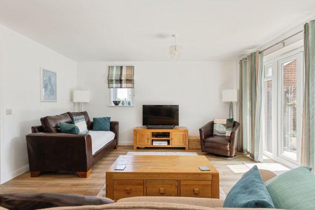 9, Hobby Drive, Norfolk photo 4