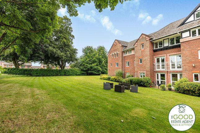 Flat 38, Queen Anne Court, Wilmslow photo 4