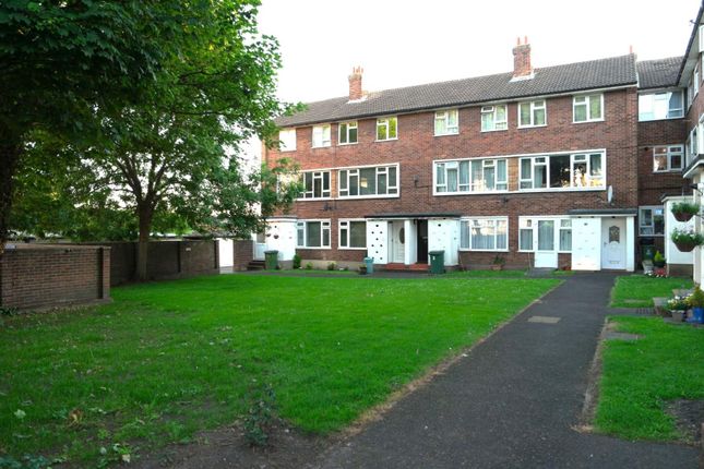 Maisonette to rent in Milton House, Bexley Lane, Crayford