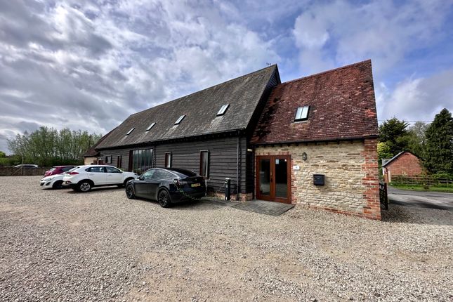Office to let in The Threshing Barn, North Weston, Thame