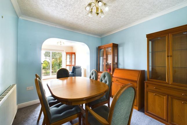 Semi-detached house for sale in Canfield Drive, Ruislip
