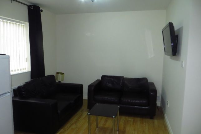 flat 4, 26, Lewis Drive, Fenham photo 3