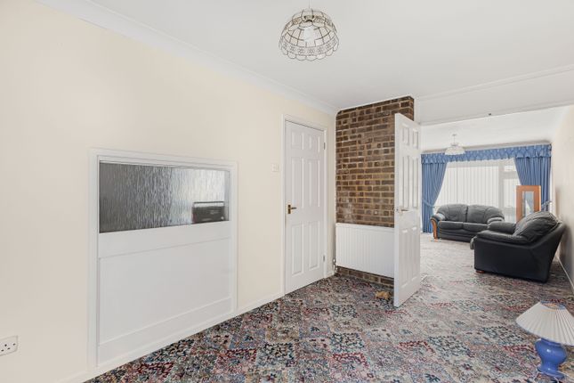 41, Marsden Green, Welwyn Garden City photo 4