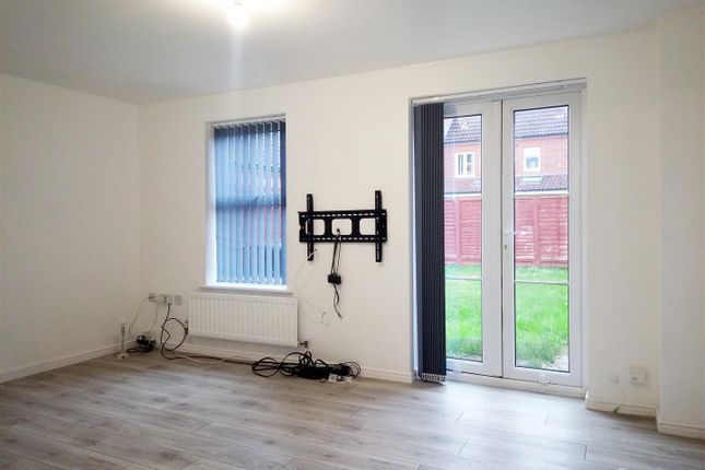 3, Harding Spur, Berkshire photo 2