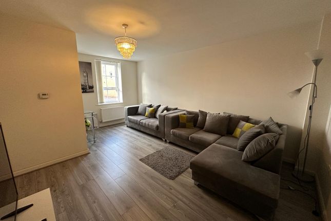 75, Centenary Lane, Wednesbury photo 3