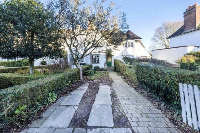 Cottage to rent in Wordworth Walk, Golders Green