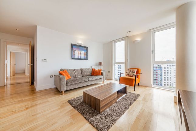 Flat 1004 The Crescent, 2, Seager Place, London photo 4