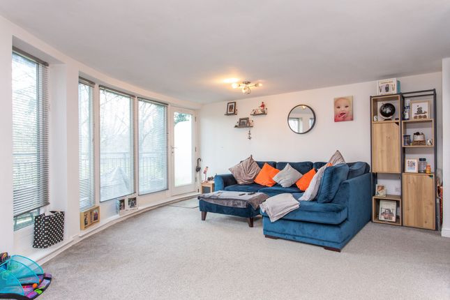 Flat for sale in Bingley Court, Canterbury