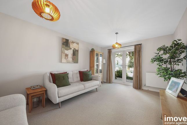 3 Furzebrake Close, Torquay photo 2