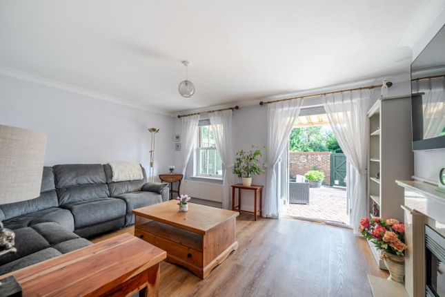 8, Moorlands Road, Verwood photo 4