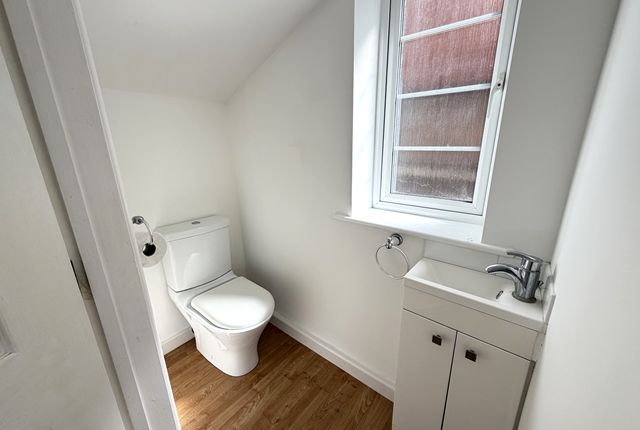 22, Clapper Lane Devon, Honiton photo 4