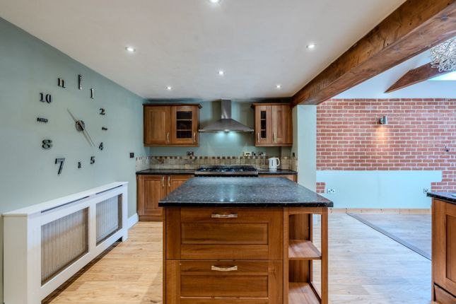 5, Clink Hill, West Caister photo 4