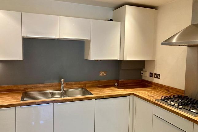1 Roedean House, 8, Frenches Road, Redhill photo 3