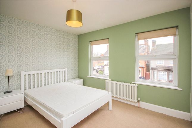 56, Woodstock Road South, St. Albans photo 4