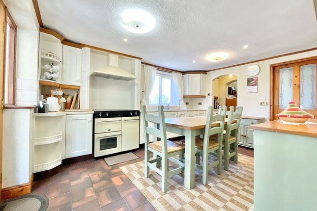 Melrose Sandy Lane, Stafford photo 2