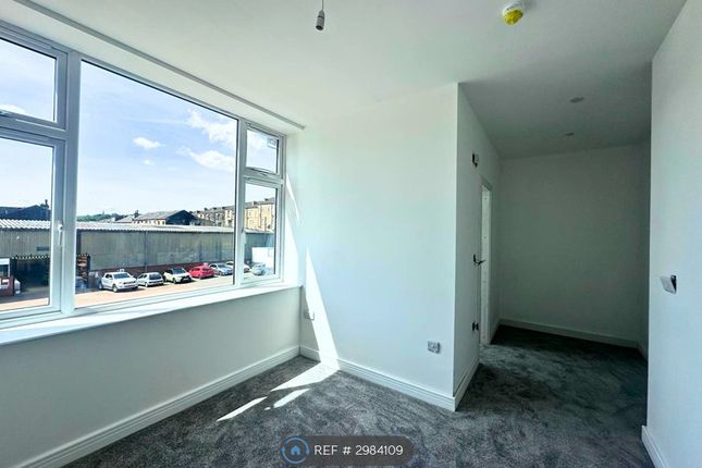 Apartment, Grafton St, Batley photo 4
