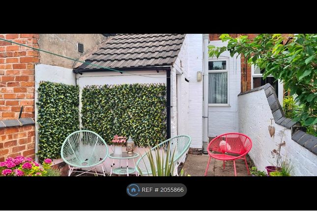 Thumbnail Terraced house to rent in West Avenue, Leicester