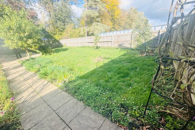 2-bed house on PETERBOROUGH, £1,100/mo