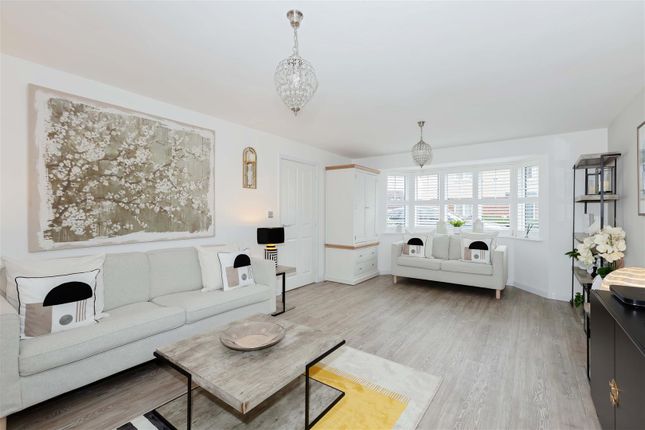 42, Water Lily Way, Worthing photo 4