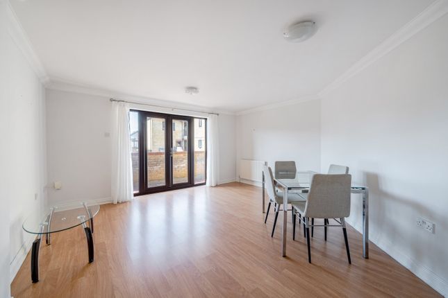 Flat 11, 5, Hardman Road, Kingston Upon Thames photo 2