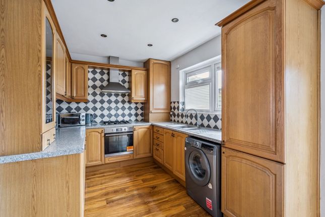 23 Ashridge Drive, Watford photo 4