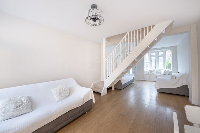 77, Sunnyside Road, Chesham photo 4