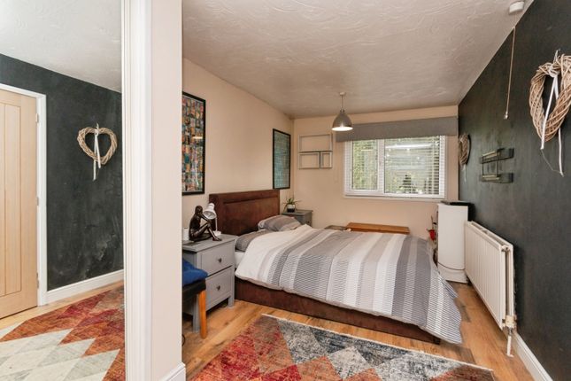 8, Brocas Drive, Hampshire photo 4