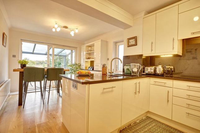 99, Elmwood, Sawbridgeworth photo 4
