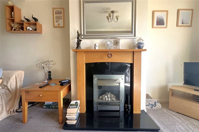 21, Robert Way, Mytchett photo 3