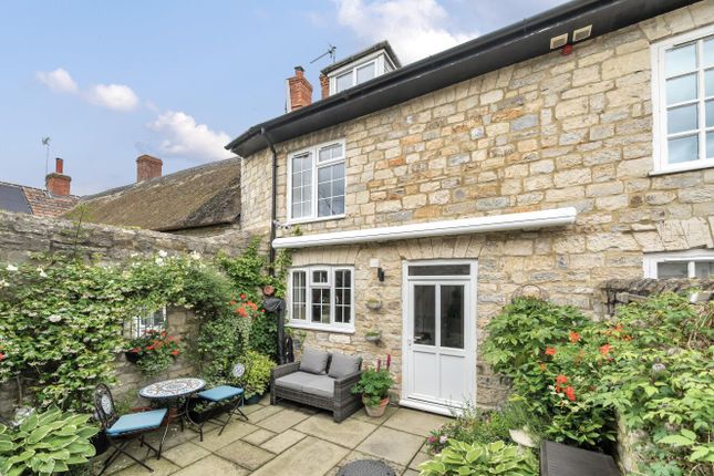 The Old Camelot Inn, High Street, Yeovil photo 4