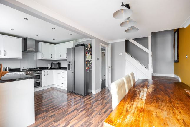 13 Selwyn Drive, Great Yarmouth photo 3