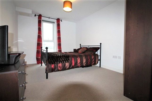 73, Bertelli Place, Feltham photo 4