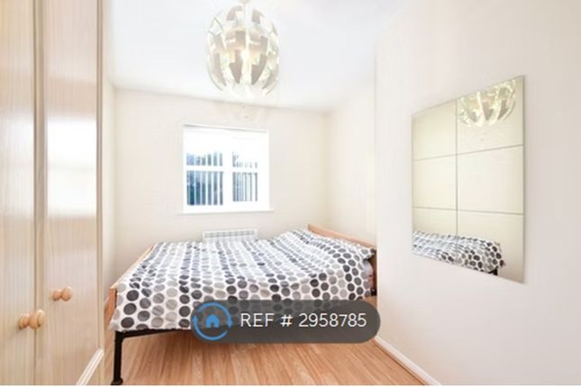 Derwent Close, Amersham photo 4