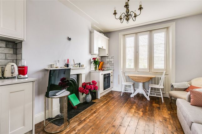 Homes to Let in Lonsdale Square, London N1 - Rent Property in