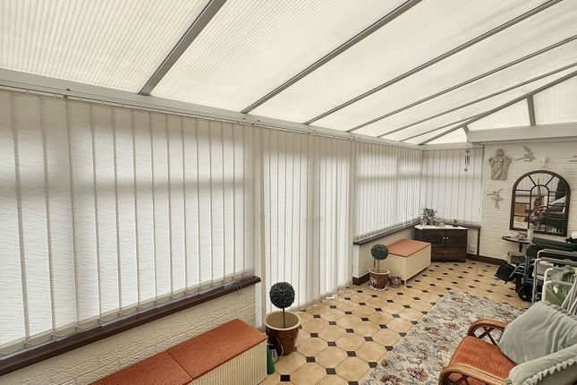 2-bed bungalow on 4, Mosedale Grove, Runcorn, £265,000