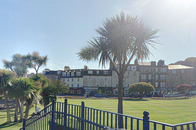 2-bed flat on 8, Argyle Street, Flat 3-1, Rothesay, Isle of Bute, £40,000