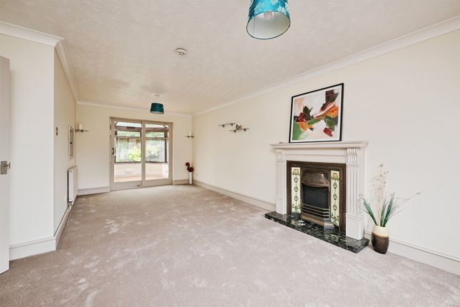 62, Redbridge, Peterborough photo 3