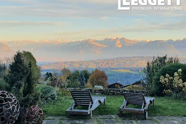 Thumbnail Villa for sale in La Muraz, Haute-Savoie, Auvergne-Rhône-Alpes