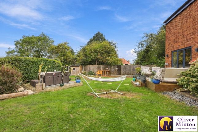 14, Skeins Way, Clavering photo 4