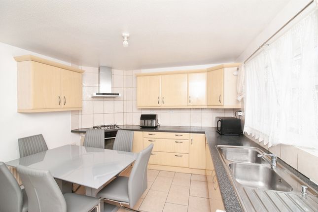 51, Ash Close, Eastbourne photo 4
