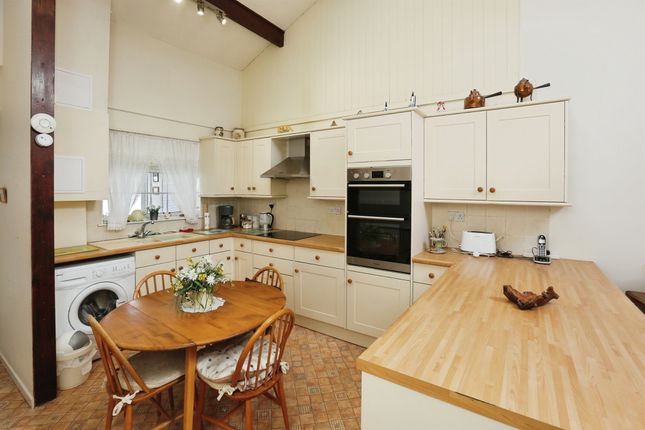 24, Ambleside, Southampton photo 3
